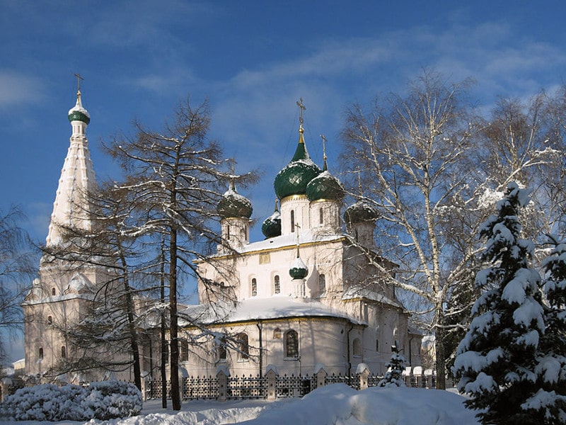 Куда поехать в январе в России