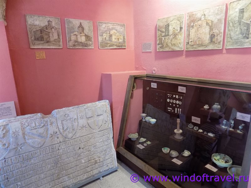 Музей древностей в Феодосии