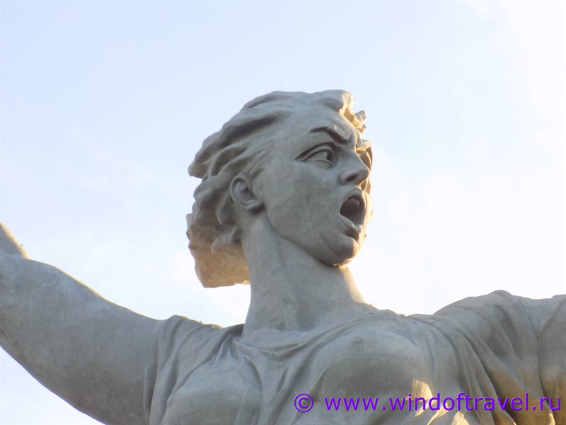 Статуя Родина-Мать в Волгограде
