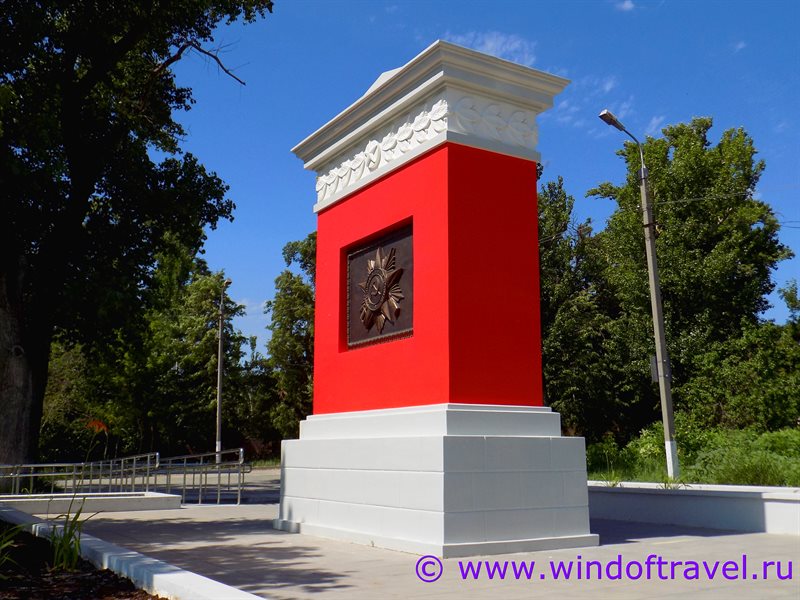 Памятник связистам Ролик в Волгограде